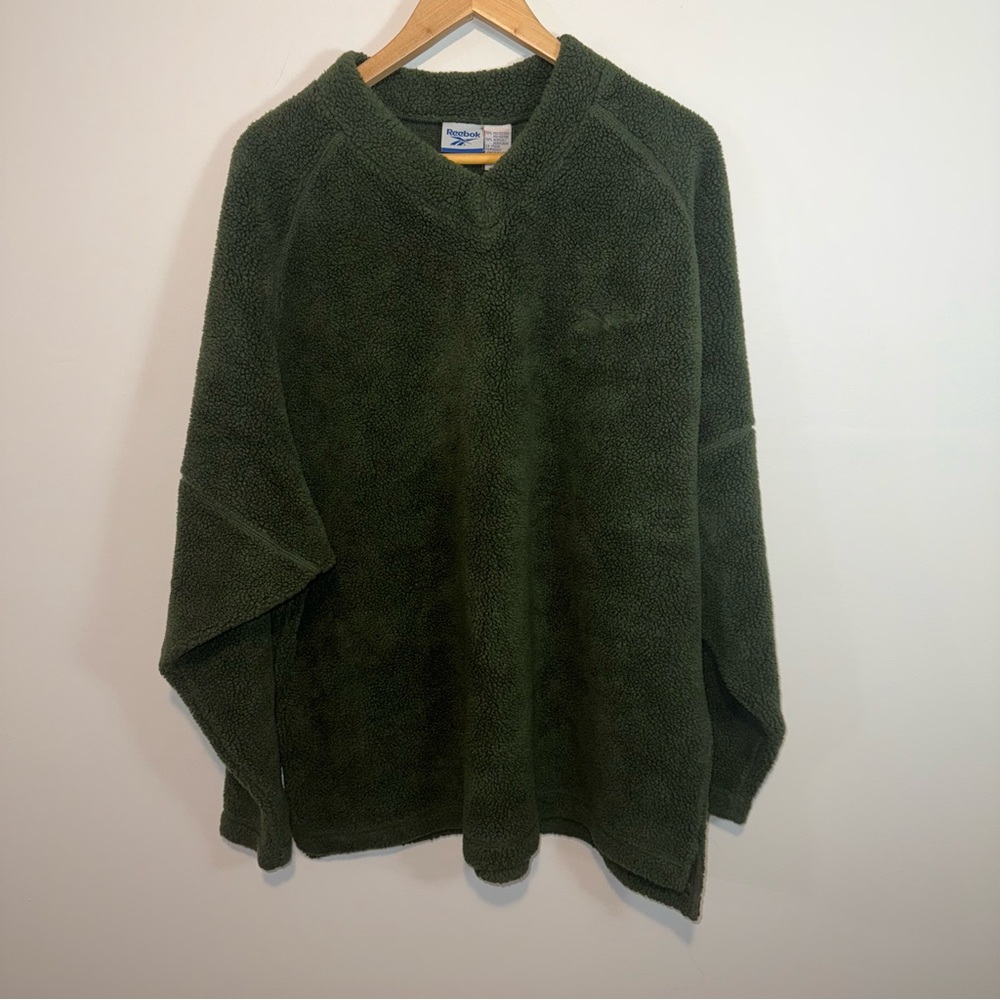 Vintage Reebok Men’s Sweater - Size Large - Green - Plush